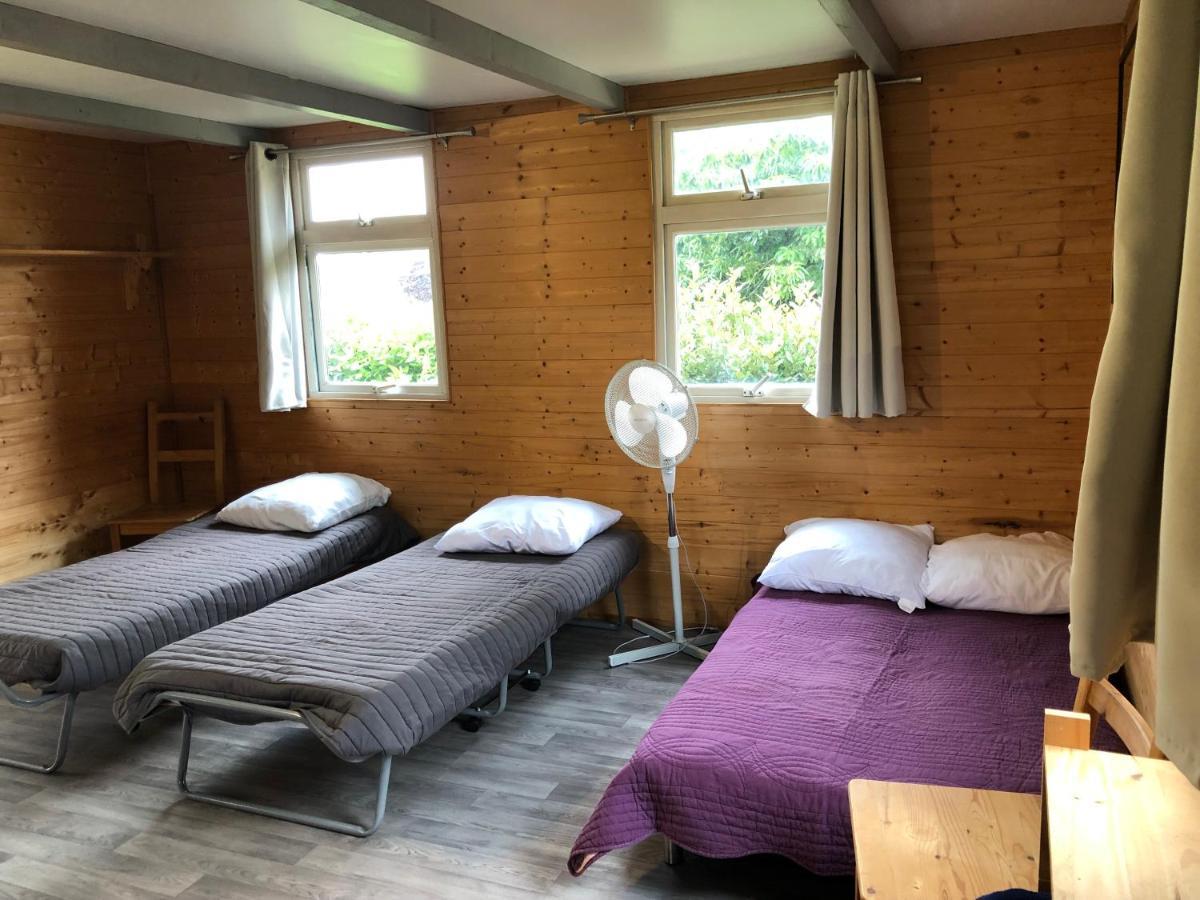 Bungalow "Les Randonneurs" Lacapelle-Marival Экстерьер фото
